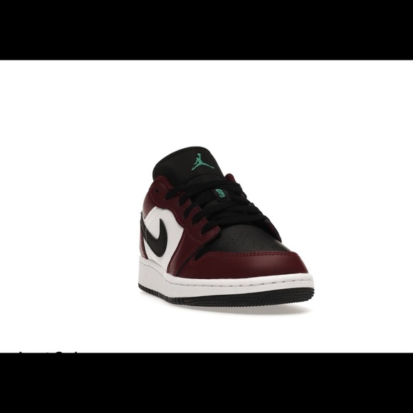 Jordan 1 Low - Picture 4 of 4